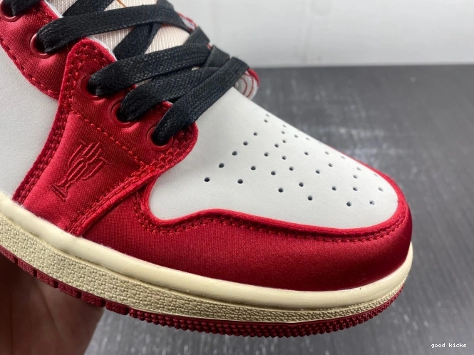 Cheap OG 1 Jordan Trophy Low Home x FN0432-017 Room Air 0703